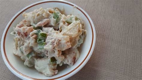 recipe-potato-salad-made-with-bacon-and-miracle image