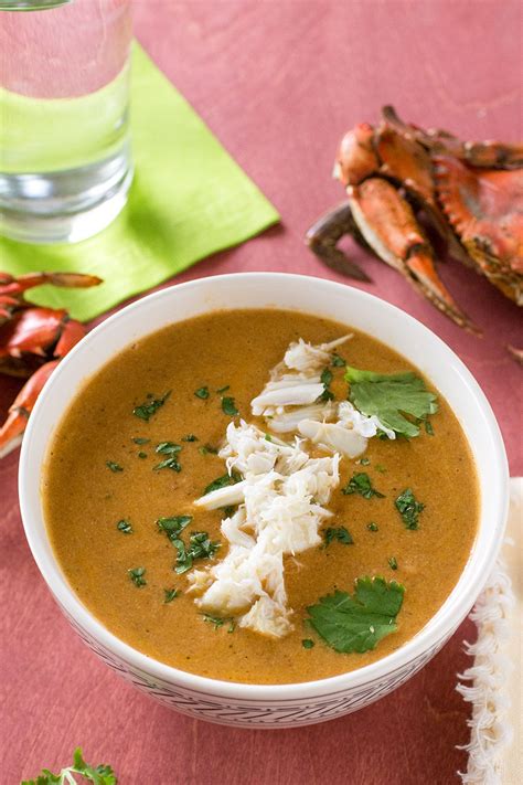 roasted-red-pepper-and-blue-crab-bisque-chili image