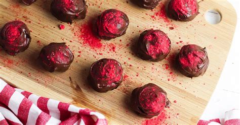 make-strawberry-truffles-in-20-minutes-with-3 image