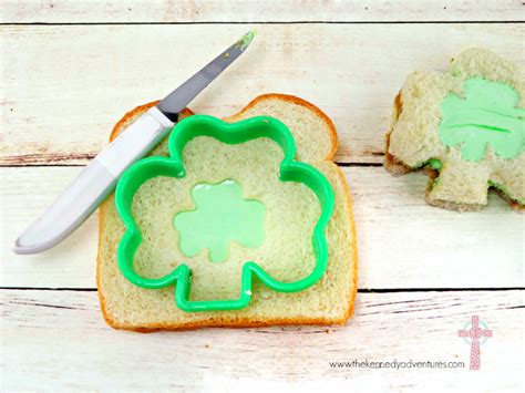 shamrock-sandwiches-perfect-for-your-saint image