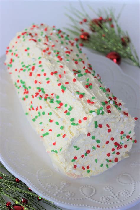 easy-christmas-cake-roll-my-incredible image