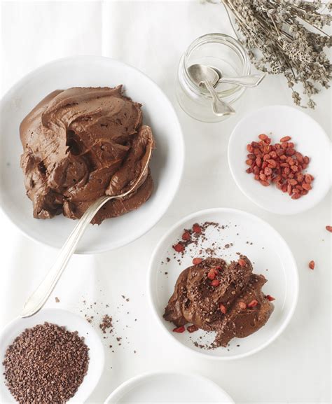 4-ingredient-vegan-keto-chocolate-mousse-paleo image