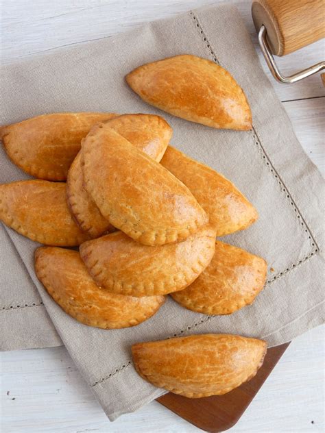feta-cheese-hand-pies-tyropitakia-my-baking-saga image