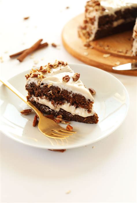 vegan-apple-gingerbread-cake-minimalist-baker image