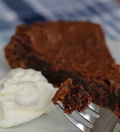 no-fuss-chocolate-chess-pie-mother-would-know image