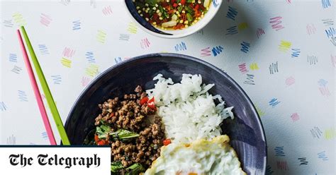 thai-stir-fried-minced-beef-with-basil-and-chilli image