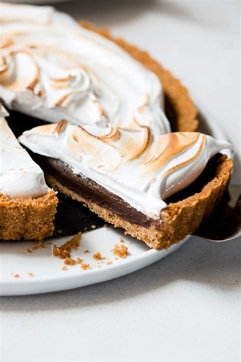 easy-smores-pie-pretty-simple-sweet image