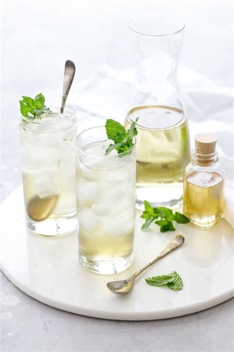 fresh-mint-iced-tea-love-and-olive-oil image