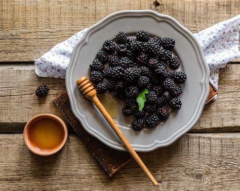 5-blackberry-tea-recipes-for-sweet-and-tart image