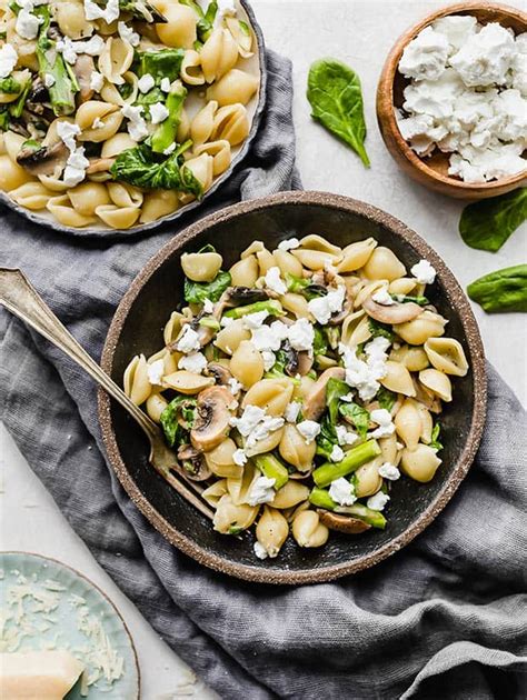 creamy-goat-cheese-and-asparagus-spinach-pasta image