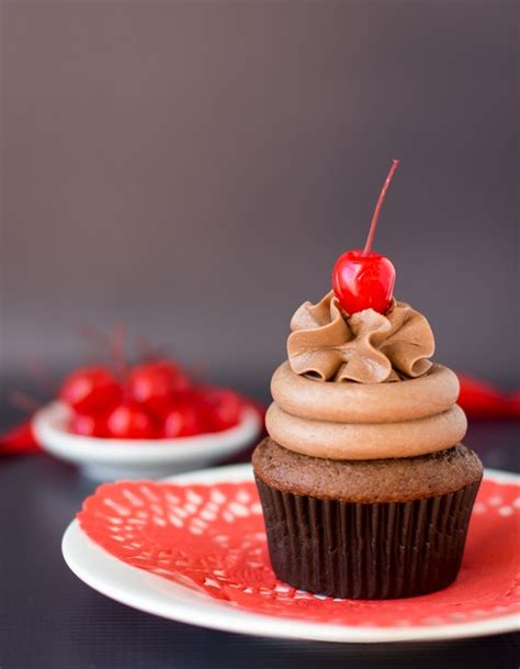 valentines-cupcakes-chocolate-cherry-amaretto-cupcake image