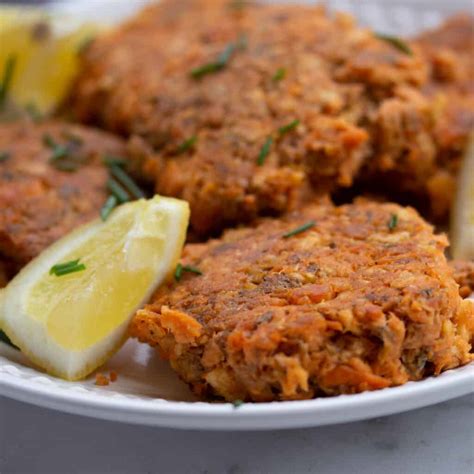 how-to-make-old-fashioned-salmon-patties-a image