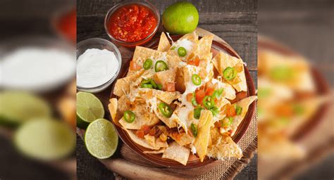nachos-and-salsa-recipe-how-to-make-nachos-and-salsa image