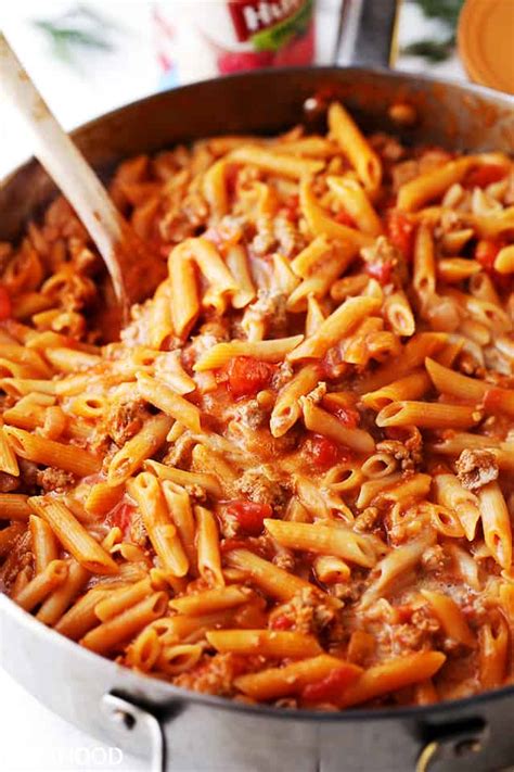 skillet-baked-gluten-free-pasta-with-ground-turkey-and image
