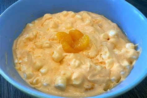 orange-creamsicle-dessert-an-easy-no-bake image