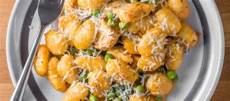 chicken-gnocchi-recipe-with-rosa-sauce-bertolli image