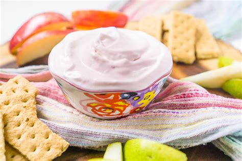 strawberry-cool-whip-fruit-dip-the-love-nerds image