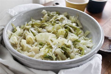 southern-stewed-cabbage-my-therapist-cooks image