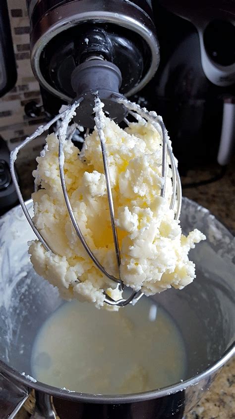 homemade-white-butter-or-makhan-homemade image