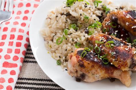 spicy-orange-chicken-wings-with-shiitake-sesame-rice image