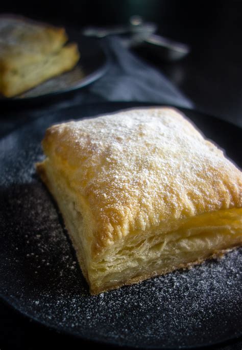 3-ingredient-banana-nutella-puff-pastry-went-here image