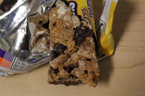 review-golden-grahams-smores-treats-cerealously image