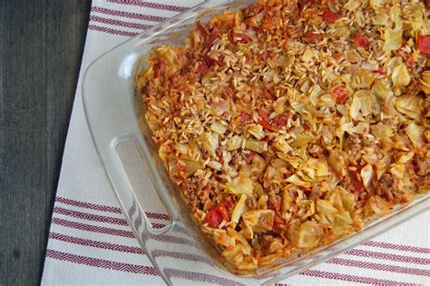 unstuffed-cabbage-casserole-food-and-nutrition image