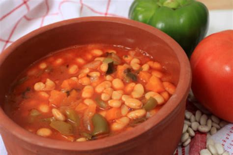 recipe-for-fasolada-greek-style-white-bean-soup image