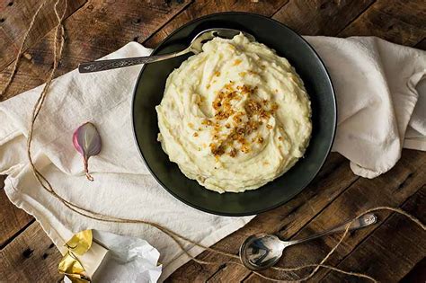the-creamiest-vegan-mashed-potatoes image