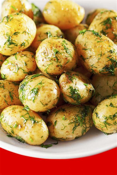 dill-potatoes-grilled-in-a-packet-the-spruce-eats image