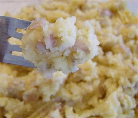 mashed-red-potatoes-recipe-with-garlic-and-onions image