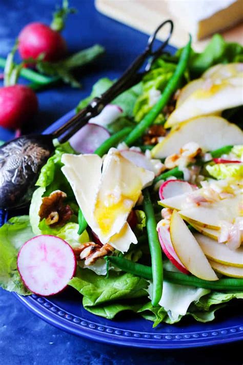 french-salad-with-brie-and-pears-eating-european image