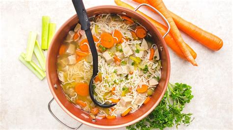 11-vegan-chicken-soup-recipes-for-cold-and-flu-season image