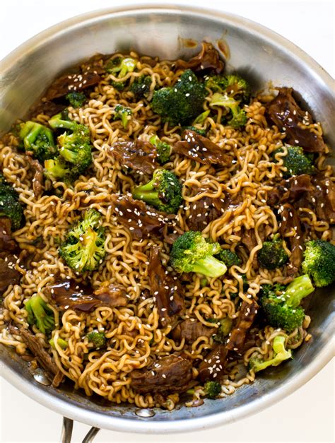 beef-and-broccoli-ramen-30-minutes-chef-savvy image
