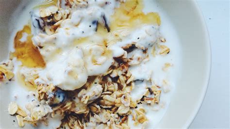 how-to-make-granola-without-an-oven-bon-apptit image