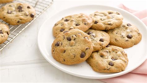 chewy-and-chocolatey-chocolate-chip-cookies image