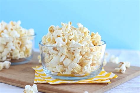olive-oil-popcorn-oatmeal-with-a-fork image