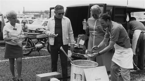mom-unsers-chili-a-hot-indy-500-tradition image