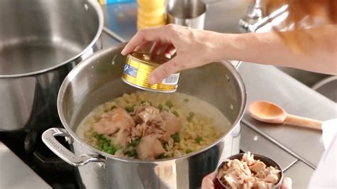 video-tuna-casserole-martha-stewart image