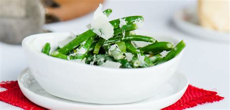 green-bean-caesar-salad-foodcrs image