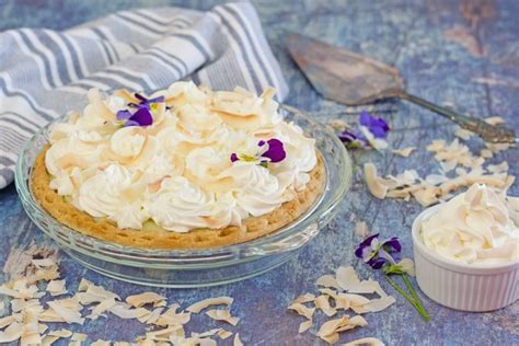 best-homemade-coconut-cream-pie-recipe-creamy image