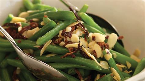 green-beans-with-sundried-tomatoes-almonds image
