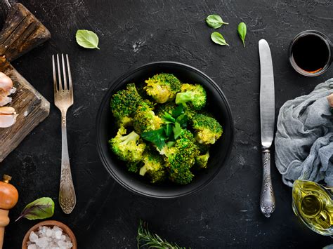 broccoli-or-cauliflower-with-soy-lemon-dressing image