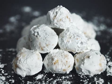 grandmas-italian-butterball-cookies-recipe-wow-its image