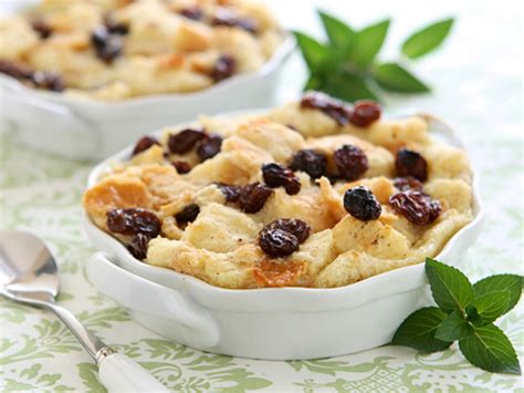 make-best-bread-pudding-with-banana-in-easy-steps image