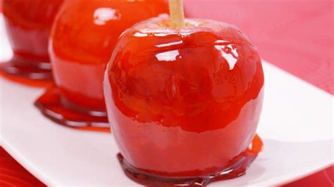 candy-apples-dishin-with-di-cooking-show image