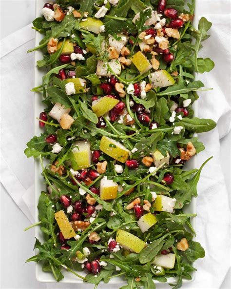 pear-gorgonzola-salad-with-pomegranate-nuts-last image