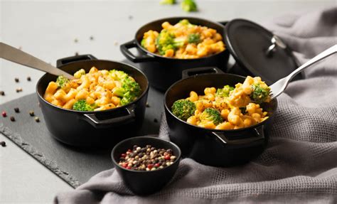 cheesy-broccoli-pasta-recipes-hmr-program image