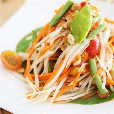 simple-recipe-for-thai-spicy-green-papaya-salad image