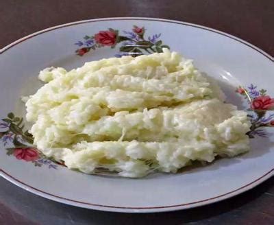 arroz-con-queso-traditional-bolivian-sticky-rice-with image